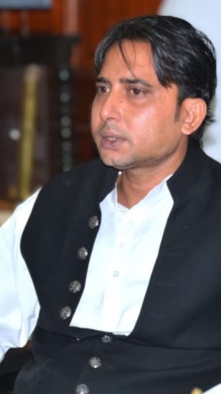 'সাগরদিঘিতে আমি হারছি', আর কাদের হারার কথা বললেন বায়রন?