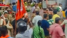 ফের উত্তপ্ত ভবানীপুর, TMC-BJP-র স্লোগান যুদ্ধে উত্তেজনা, দেখুন কী হল..