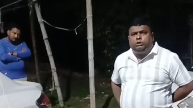 'অনুমতি নিয়ে এলাকায় ঢুকতে হবে', পুলিশকে ধমকে গ্রেফতার TMC কাউন্সিলর