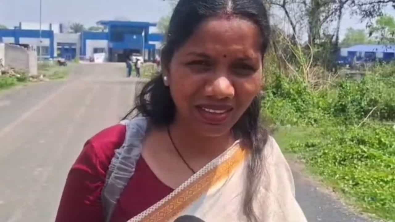 Purulia CPM candidate: শেষ পর্যন্ত হল না! দেওয়াল লিখনও হয়ে গিয়েছিল, তবে মনোনয়ন জমা দিতে পারলেন না CPM প্রার্থী Purulia CPM candidate: শেষ পর্যন্ত হল না! দেওয়াল লিখনও হয়ে গিয়েছিল, তবে মনোনয়ন জমা দিতে পারলেন না CPM প্রার্থী