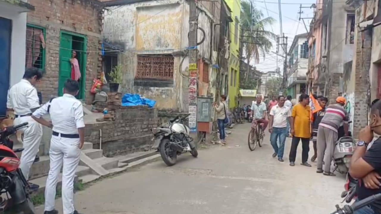 Chinsurah BJP Candidate: BJP এলে বাঙালি আরও বেশি মাছ মাংস খাবে,বাজারে প্রচার সারলেন বিজেপি প্রার্থী