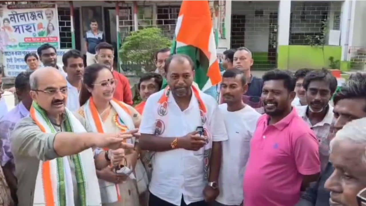 BJP to Congress Joining: বাগদায় বিজেপিতে বড় ভাঙন, কংগ্রেস শিবিরে যোগদান সকলে