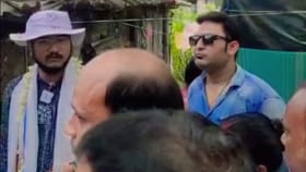 'ব্যাজ পরে নেতা হওয়ার জন্য দল করার দরকার নেই', ক্ষুব্ধ দেবাংশু