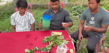 গরমে লাইনে দাঁড়িয়ে ক্লান্ত? ভোট দিয়ে বেরলেই মিলছে পান, কোল্ড ড্রিঙ্ক