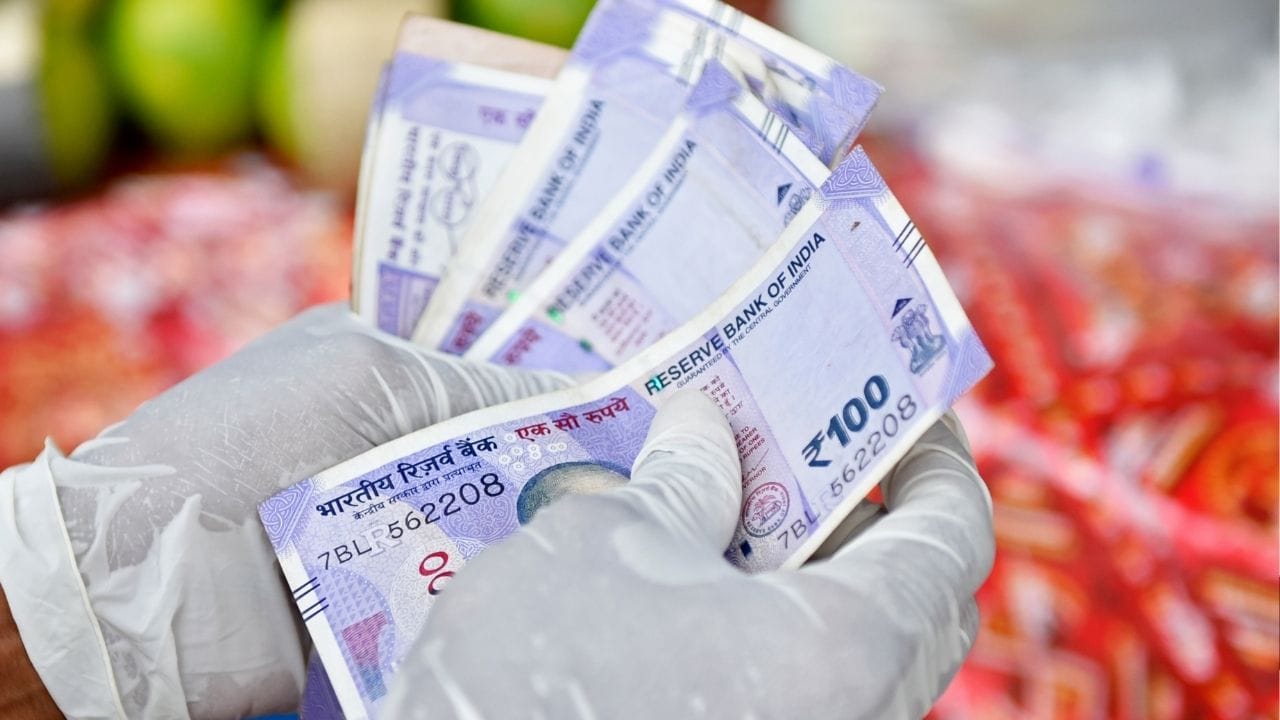 ইক্যুইটাস স্মল ফিন্যান্স ব্যাঙ্ক (Equitas Small Finance Bank) ব্যাঙ্কে প্রবীণ নাগরিকদের ফিক্সড ডিপোজিটে ৭.৫০ শতাংশ হারে সুদ দেওয়া হয়।