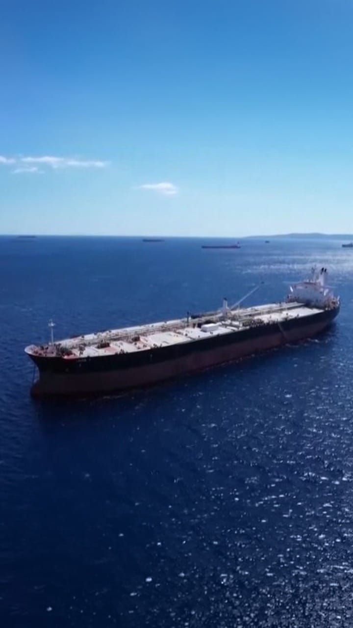 রাত ৮টা থেকে মার্কিন অবরোধ, কোন কৌশলে ইরানের শোধবোধ?