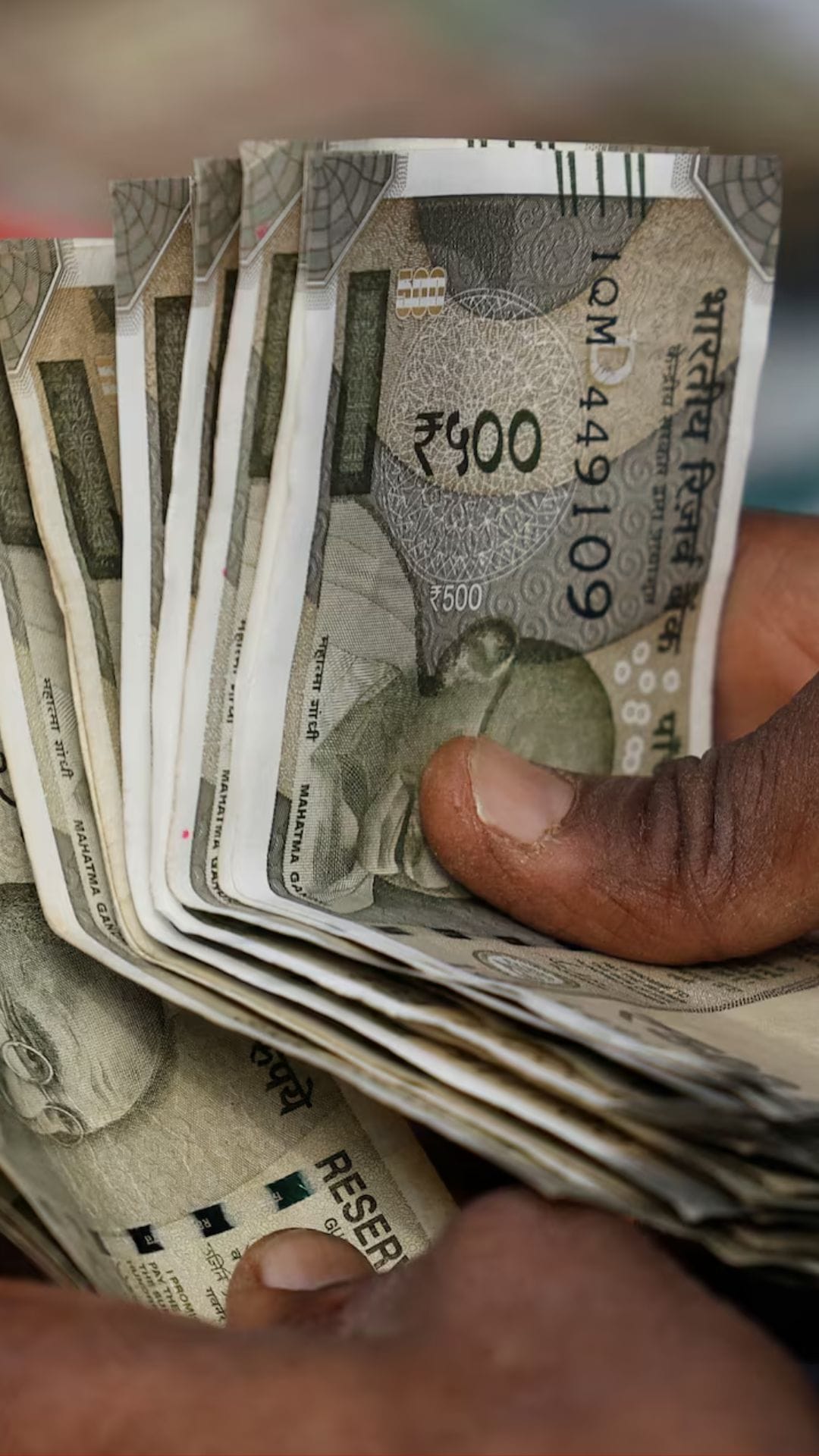 বাংলার ভোটে টাকা লাগাচ্ছে কারা?