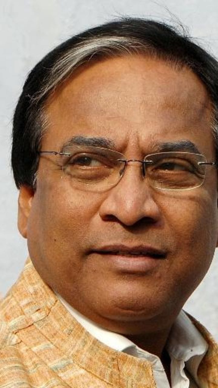 'বিড়াল বলে মাছ খাব না, কাশী যাব', কাকে কটাক্ষ?