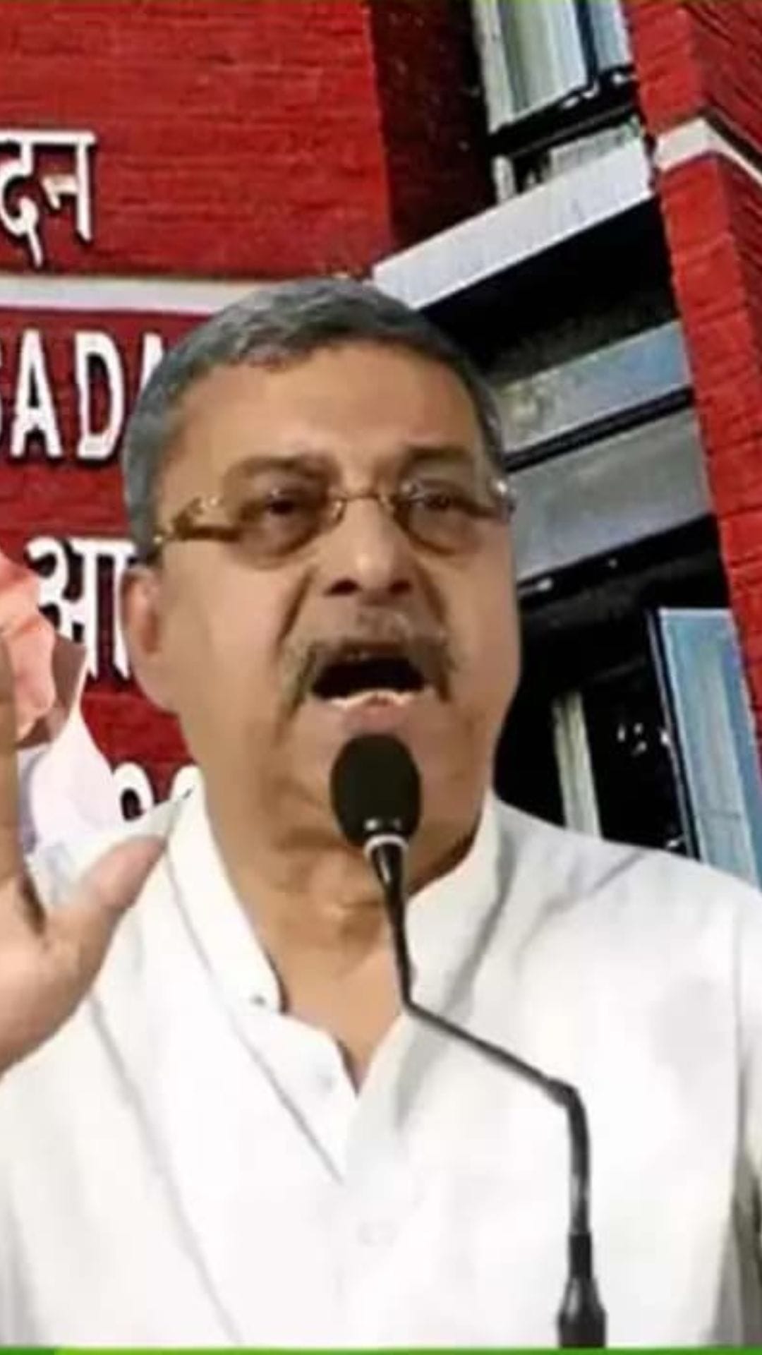 কল্যাণ বন্দ্যোপাধ্যায়ের শাস্তি চেয়ে কমিশনে নালিশ বিজেপির