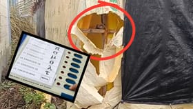 Nadia EVM: ছেঁড়া ত্রিপলের ভিতর দিয়ে বদলে দেওয়া হয়েছে ইভিএম! বড় অভিযোগ নদিয়ায়...