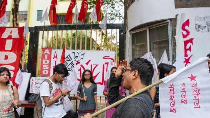 ভোটের মুখে যাদবপুরে বড় জয় বামেদের, সব বিভাগেই জয়জয়কার