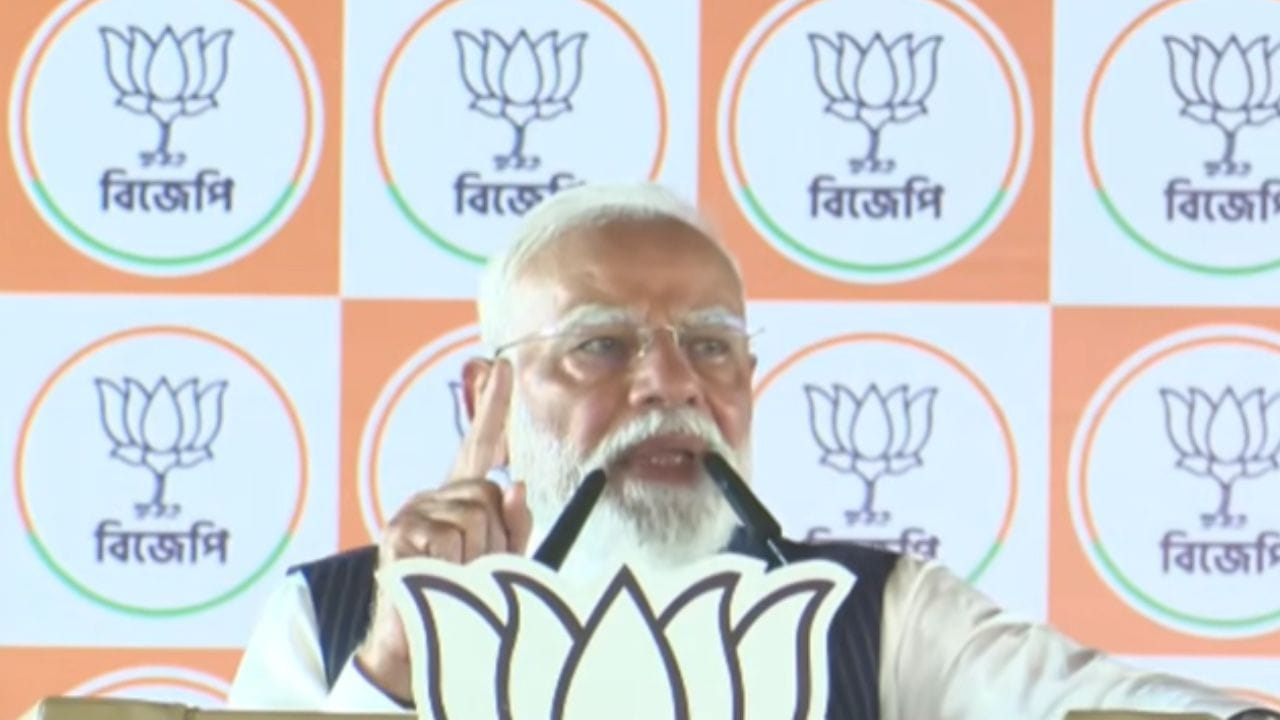 Narendra Modi Thakurnagar Rally LIVE:  ‘যুবভারতীর ঘটনা দেশের ফুটবলের জন্য লজ্জার’, মেসি নিয়ে ফের তৃণমূলকে কটাক্ষ মোদীর