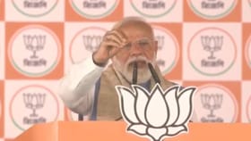 LIVE: 'বাংলার মেয়েরা আর পিছিয়ে থাকবে না', জঙ্গিপুরের সভায় বার্তা মোদীর