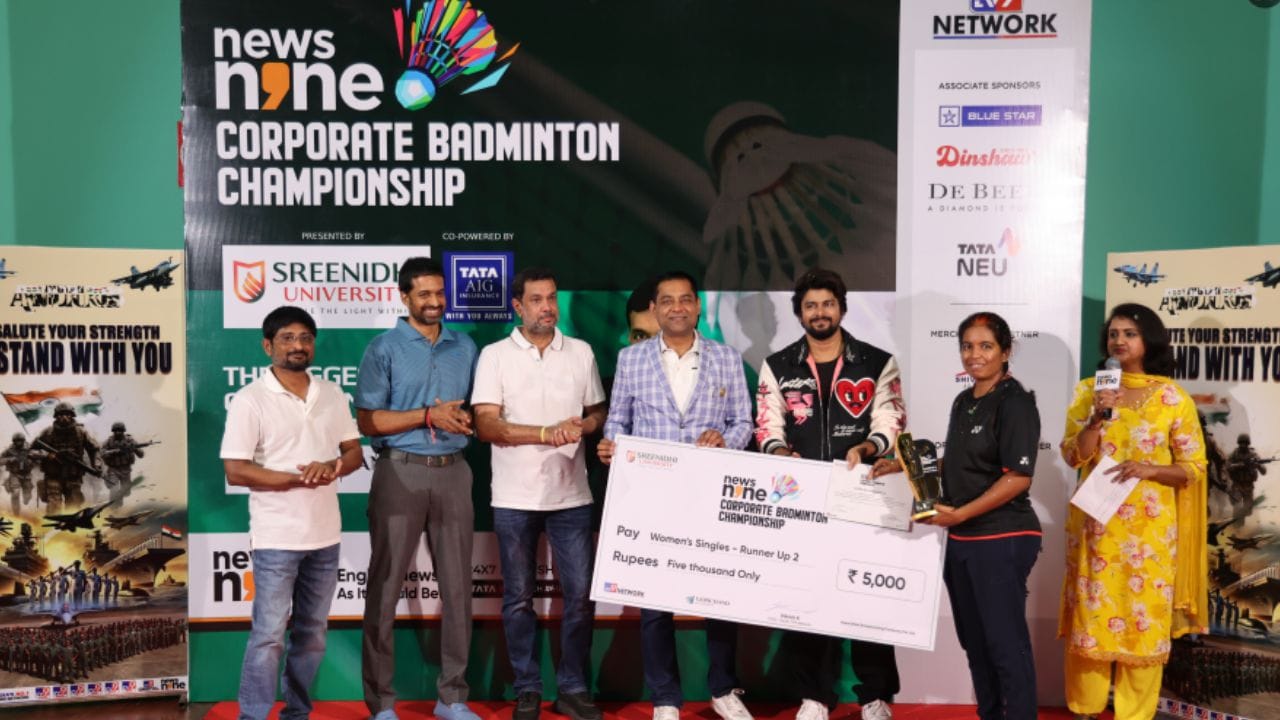 Large Image Badminton 2