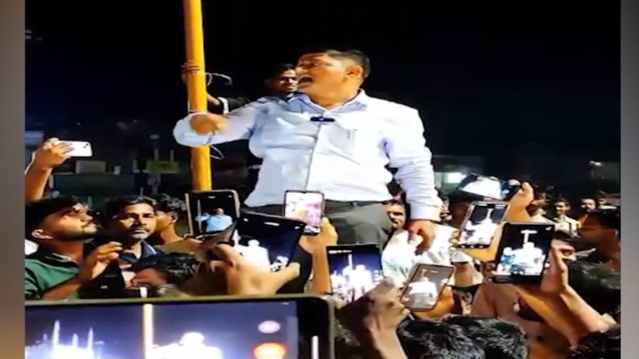 কালিয়াচকের ঘটনার পিছনে 'মগজধোলাই'? কালিয়াচকের ঘটনার পিছনে 'মগজধোলাই'?