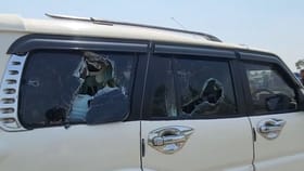 LIVE: সুপ্রিম-শুনানির পরও জ্বলছে মালদহ, এবার পুলিশের গাড়িতে ভাঙচুর