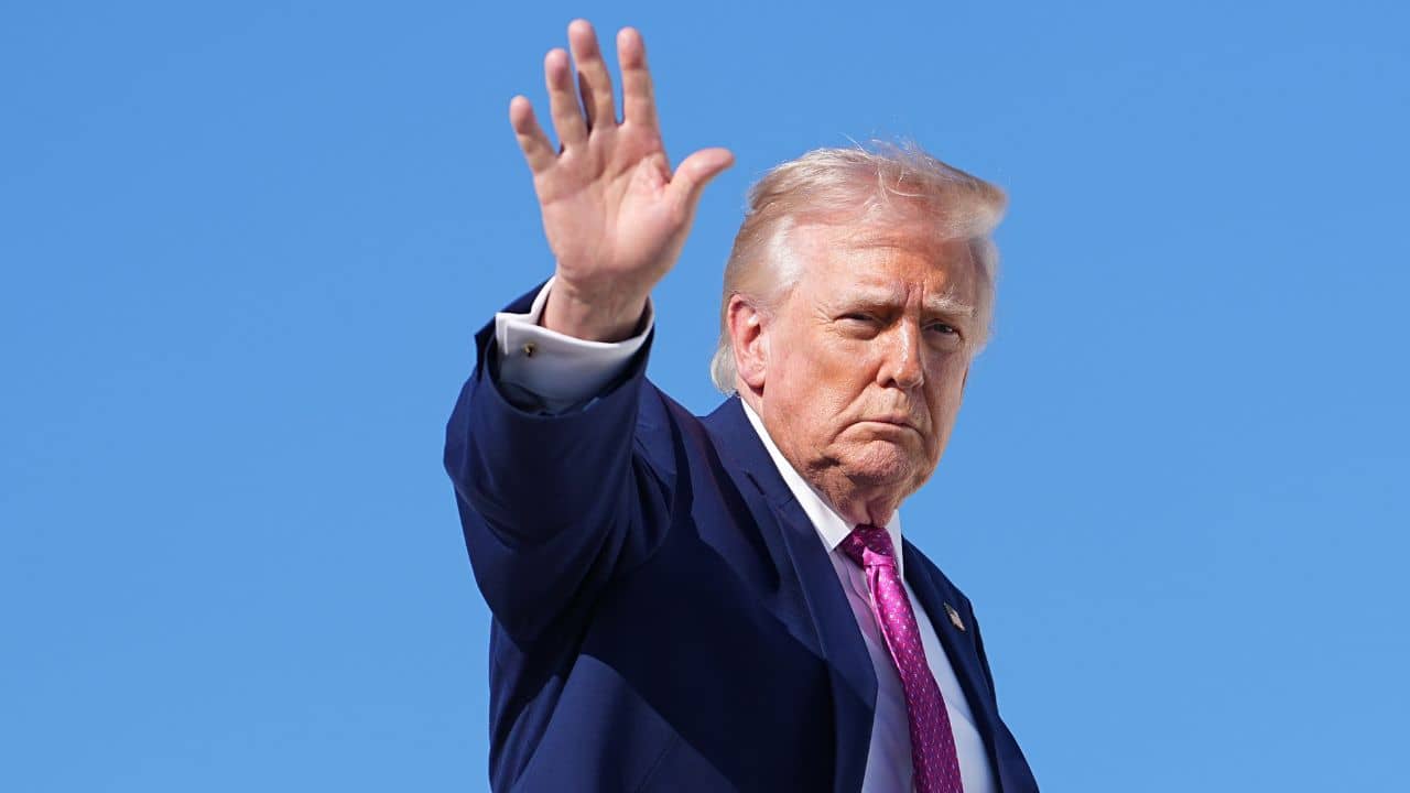 Trump on Iran: মজুত থাকা ইউরেনিয়াম হস্তান্তর করতে রাজি ইরান! যুদ্ধ আবহে বড় দাবি ট্রাম্পের