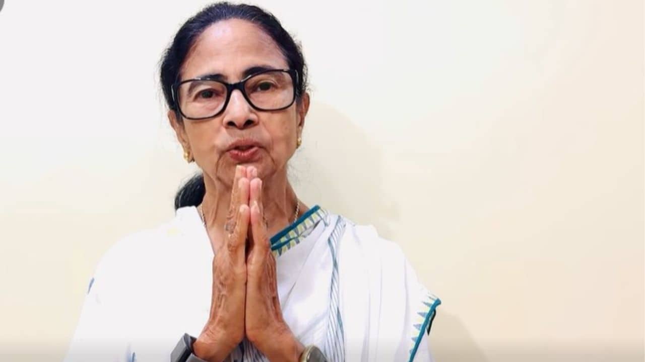 Mamata Banerjee on poll violence: ওরা হামলা করলেও আপনারা এক্ষুনি হামলাতে যাবেন না: মমতা