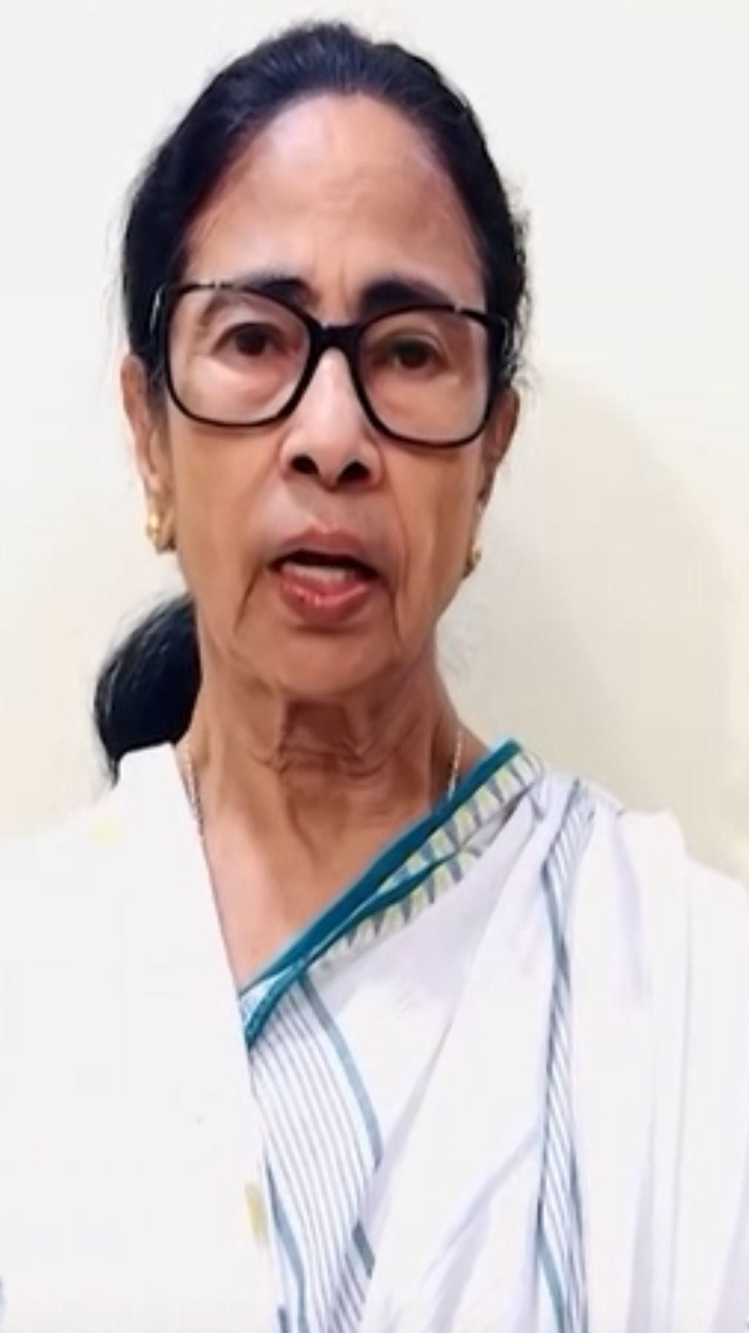 মমতার ভিডিয়ো বার্তা, ২০২৬-এ ২২৬ পেরোবে TMC, আত্মবিশ্বাসী সুপ্রিমো