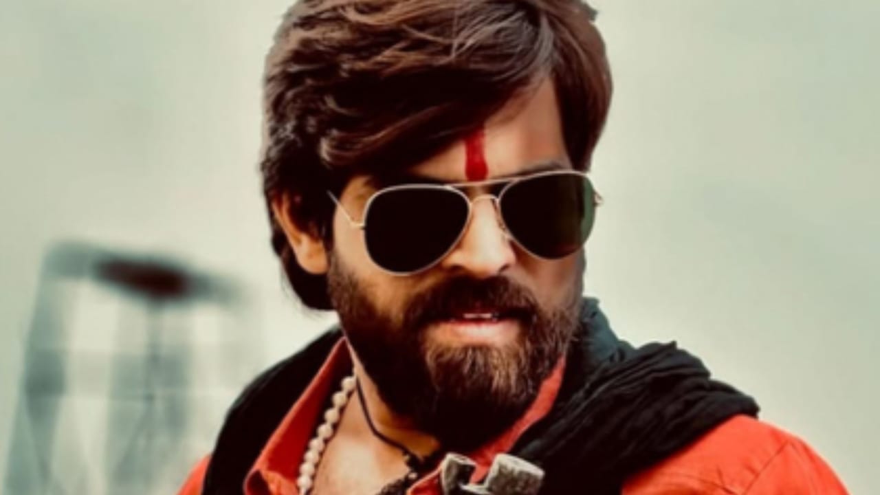 গানের মঞ্চে মহিলাদের নিয়ে অশালীন মন্তব্য! আইনি বিপাকে গায়ক মাসুম শর্মা গানের মঞ্চে মহিলাদের নিয়ে অশালীন মন্তব্য! আইনি বিপাকে গায়ক মাসুম শর্মা