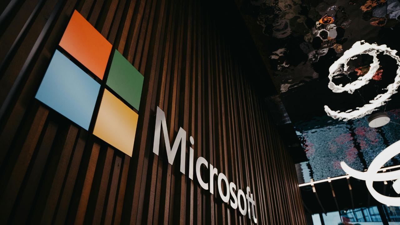 Microsoft: এআই যুগ, ছাঁটাই নয়, কর্মীদের স্বেচ্ছাবসর নিতে হবে! বড় সিদ্ধান্ত মাইক্রোসফটের Microsoft: এআই যুগ, ছাঁটাই নয়, কর্মীদের স্বেচ্ছাবসর নিতে হবে! বড় সিদ্ধান্ত মাইক্রোসফটের