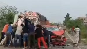 অটো-গাড়ির মুখোমুখি সংঘর্ষ, বাসন্তীর দুর্ঘটনায় মৃত্যু ৩ জনের