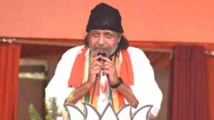 ভোটের মুখে শাসনে ISF-TMC সংঘর্ষ, কুলটিতে বিজেপির প্রচারে মিঠুন