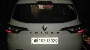 টাকা বিলির অভিযোগ, উদ্ধার ২ লক্ষ ১০ হাজার ৮৮০ টাকা