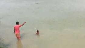 স্নান করতে নেমে ভাগীরথী নদীতে তলিয়ে গেল দুই কিশোর
