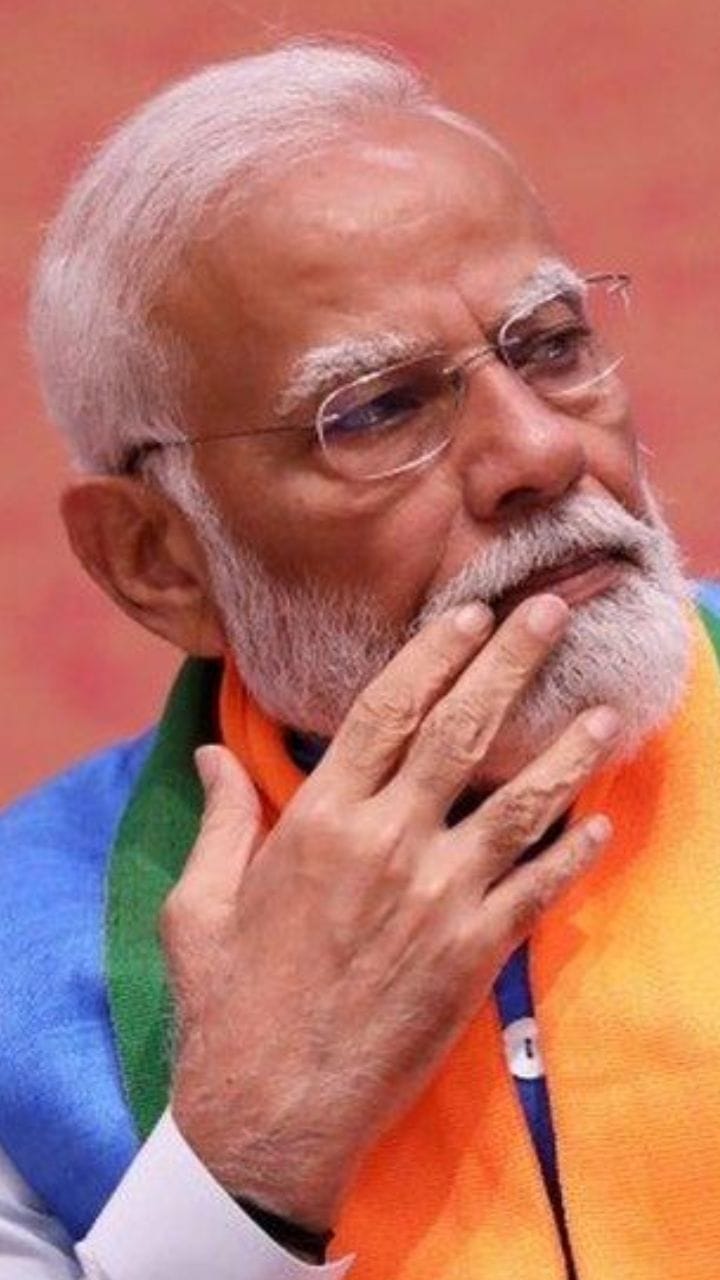 মোদীকে নিয়ে কী বললেন দিলীপ?