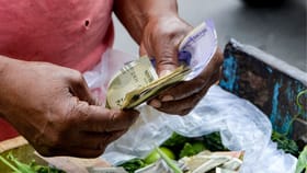 মাসে দু'বার করে স্যালারি পাবেন সরকারি কর্মীরা!