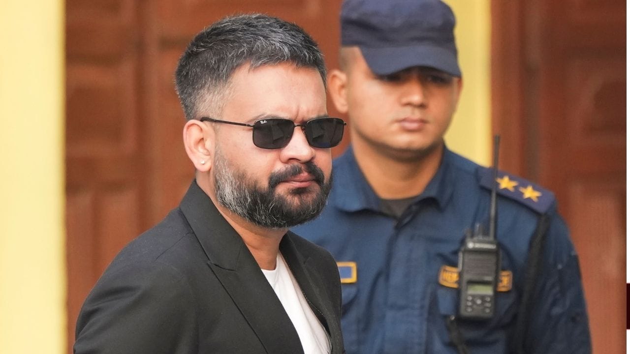 প্রসঙ্গত, গত বছর জেন-জ়ি আন্দোলনে উত্তাল হয় নেপাল। বিক্ষোভের আগুনে জ্বলে গোটা দেশ। পতন হয় ওলি সরকারের। এরপর ভোটে কাঠমাণ্ডুর মেয়র বালেন শাহকে প্রধানমন্ত্রী হিসাবে বেছে নেওয়া হয়। 