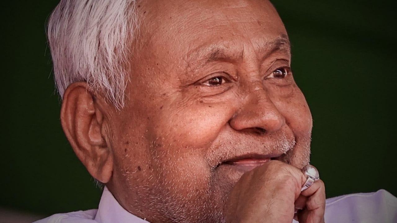 Nitish Kumar: ইস্তফা দিতেই হচ্ছে নীতীশ কুমারকে, বিহারের পরবর্তী মুখ্যমন্ত্রী কে হচ্ছেন? Nitish Kumar: ইস্তফা দিতেই হচ্ছে নীতীশ কুমারকে, বিহারের পরবর্তী মুখ্যমন্ত্রী কে হচ্ছেন?