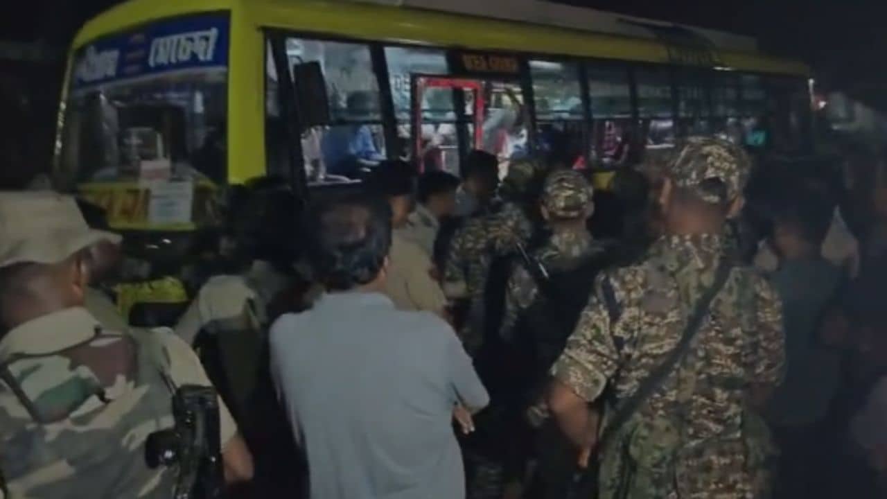 Panskura EVM: ইভিএম পরিবর্তনের চেষ্টা! খবর পেয়েই ছুটলেন বিজেপি প্রার্থী, তারপর...