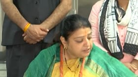 ভোটার স্লিপ কেড়ে নিলে কী করবেন, বললেন প্রিয়ঙ্কা