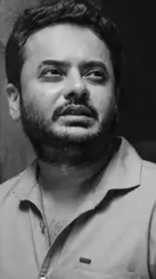 রাহুলের মৃত্যুর বিচার চেয়ে থানায় প্রসেনজিৎ-ঋতুপর্ণারা