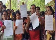 'কালকের - আজকের ডিউটির  জন্য সবাই পয়সা পাচ্ছে আমরা কি ফ্রি-তে খাটব নাকি...'