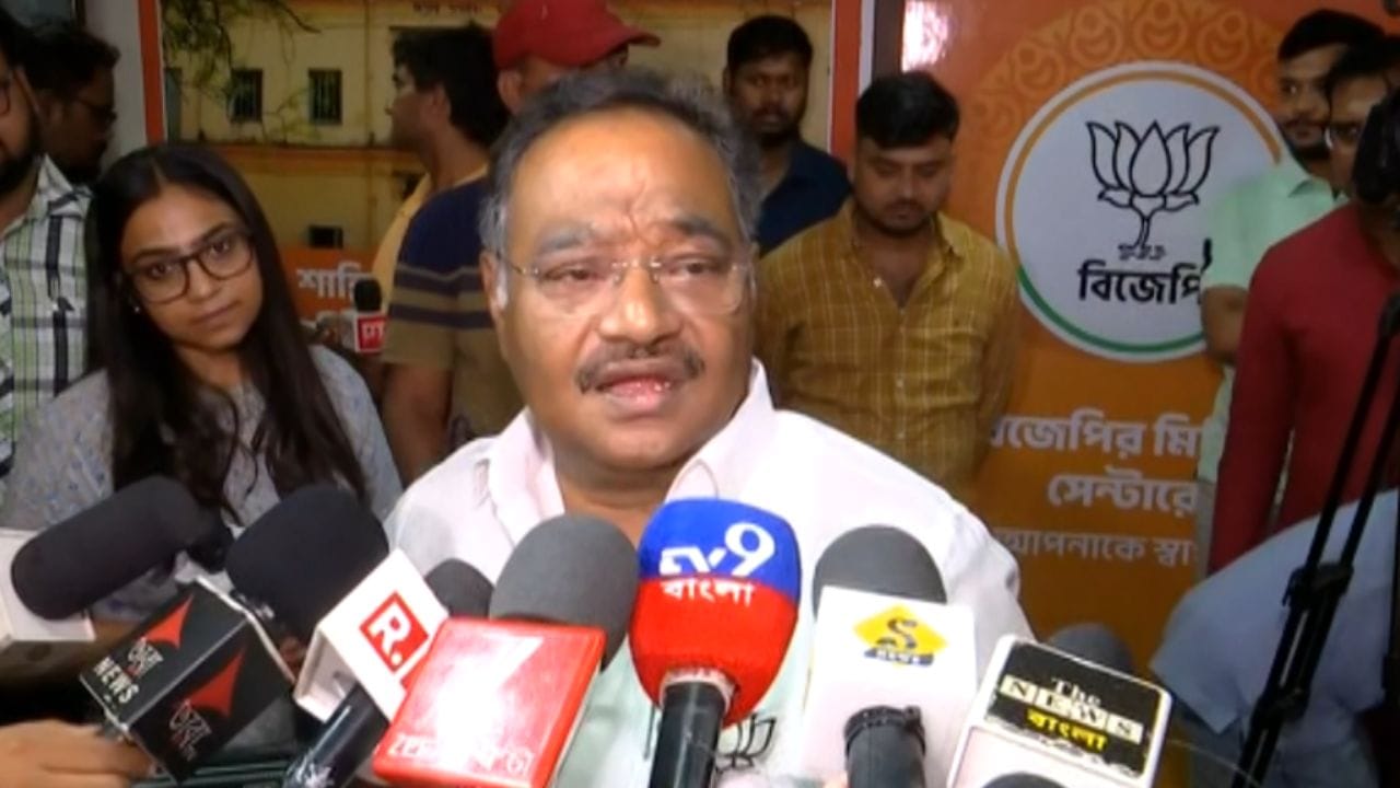 'ED-CBI দরজায় তালা লাগিয়ে চলে যাক...', ED তল্লাশি নিয়ে কেন বললেন শমীক?