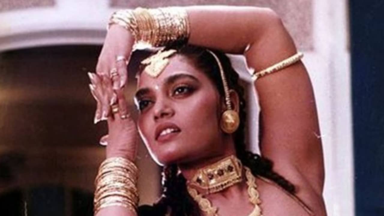 মৃত্যুর রাতে ঠিক কী ঘটেছিল সিল্ক স্মিতার সঙ্গে? সত্যিটা কি কখনও সামনে এসেছিল?