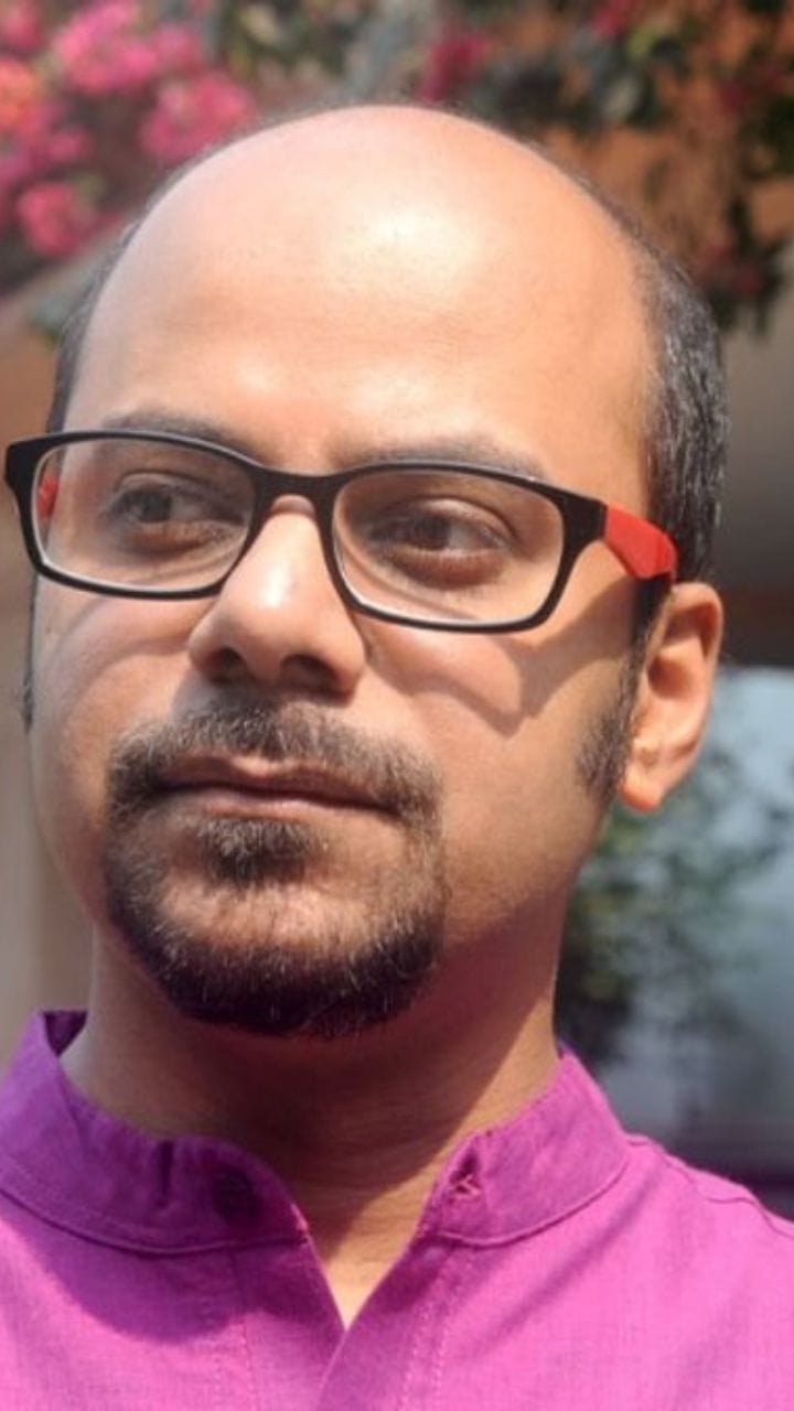 গ্রেফতারের ভয় নেই, কবিতা লিখেছি, অন্যায় তো করিনি: শ্রীজাত