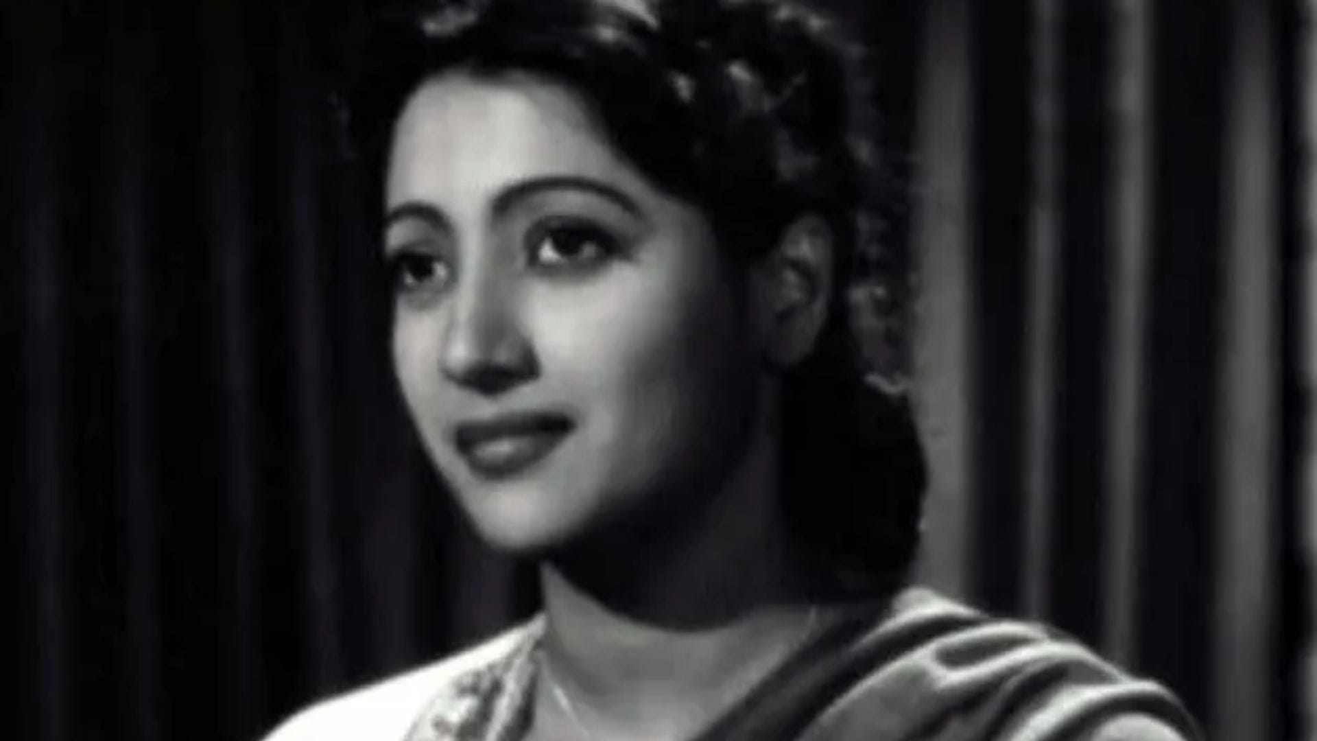 মিস শেফালির বায়োগ্রাফিতে জানা যায়, সুচিত্রা তাঁকে বলেছিলেন, মুখ ধোয়ার সময় কখনই সাবান ব্যবহার করবে না, বরং বেসন দিয়ে মুখ ধুয়ে ফেলতে হবে। 