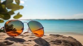 জানেন চরম গরমে কোন রঙের সানগ্লাস পড়া উচিত?