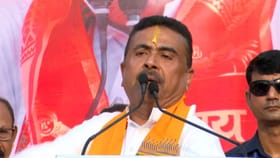 হেলিকপ্টার দেখিয়েও মুখ্যমন্ত্রীর সভায় লোক হচ্ছে না, দাবি শুভেন্দুর