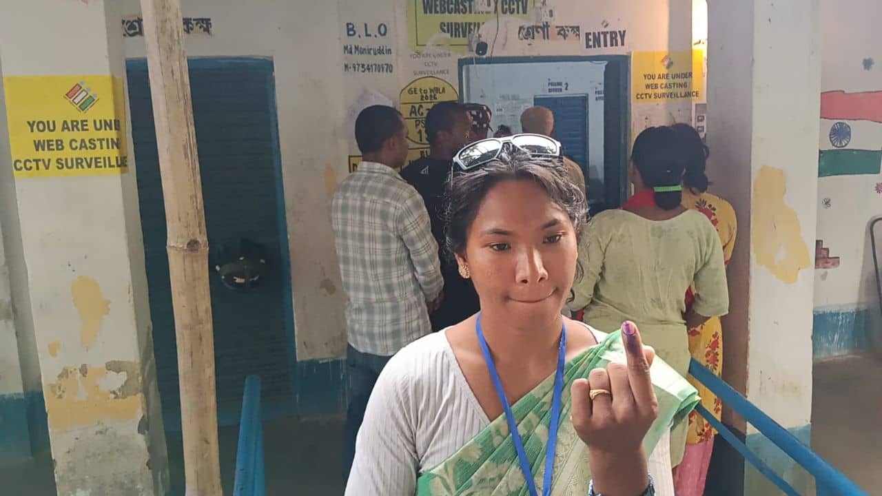 Swapna Barman Rajganj: যাঁকে ইচ্ছা ভোট দিন!, হঠাৎ আজকের দিনে কেন বললেন TMC প্রার্থী স্বপ্না বর্মন?