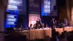 ওয়াশিংটনে বন্দুকবাজের তাণ্ডব, সস্ত্রীক ট্রাম্পকে যেভাব সরানো হল..