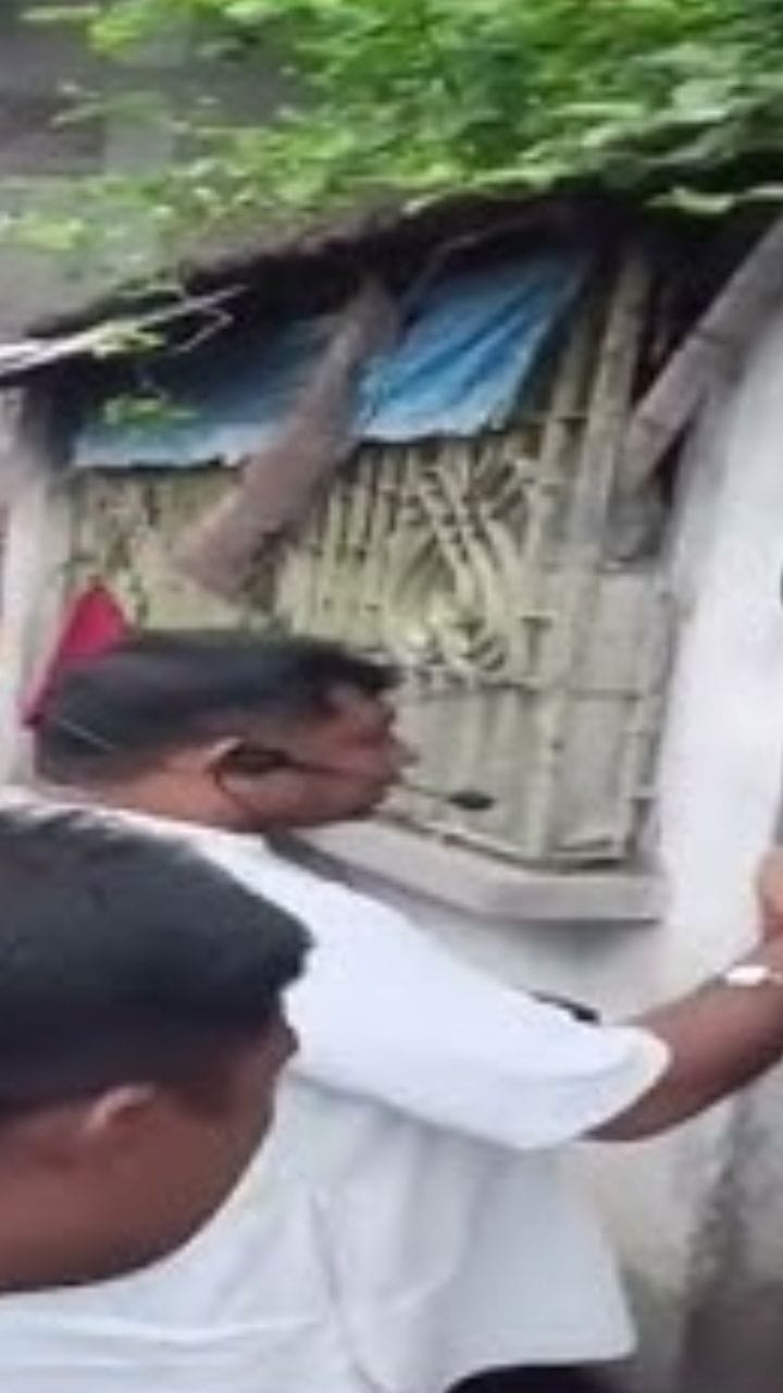 সরাসরি ভোটারকে হুমকি, তৃণমূল নেতার ভাইরাল ভিডিয়োটা একবার দেখুন