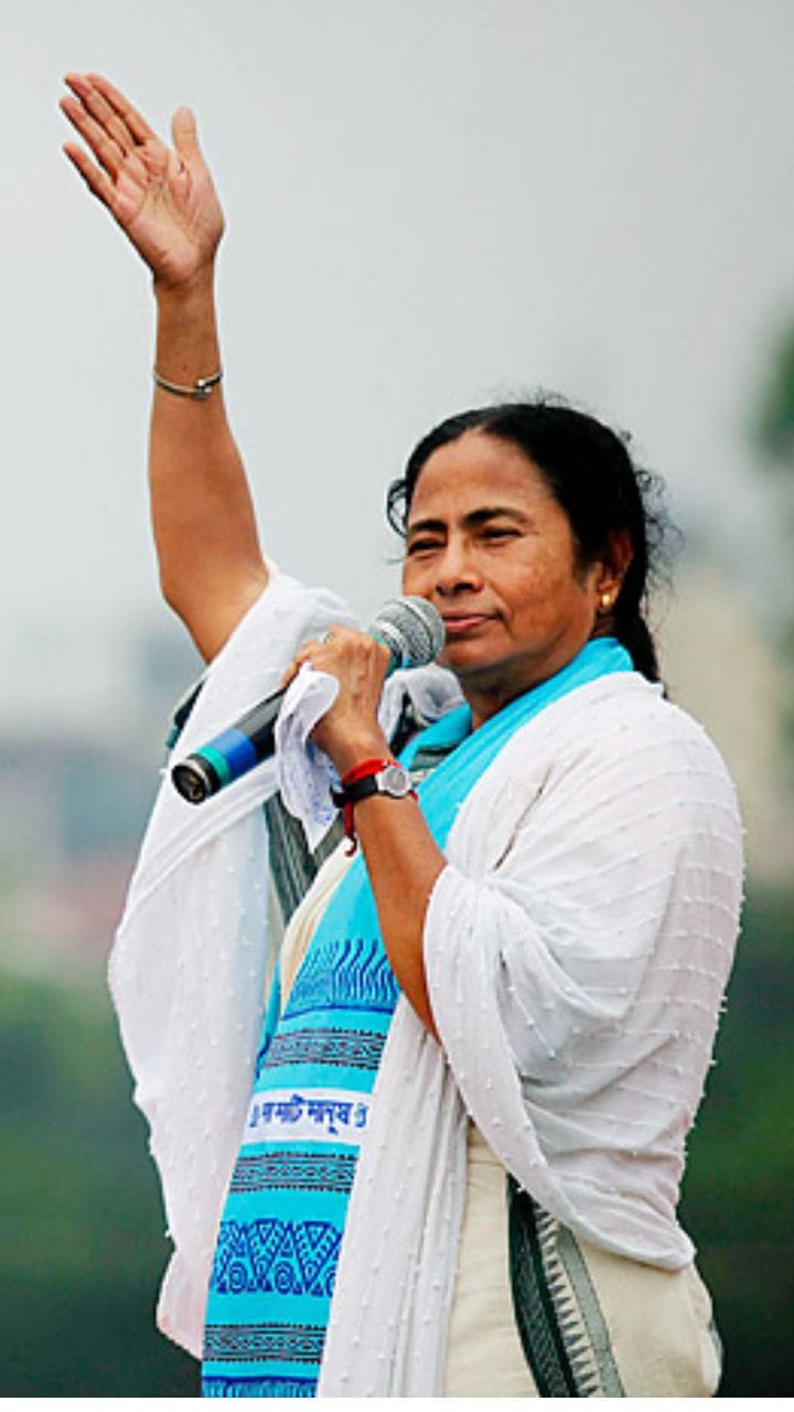 সরাসরি ভোটারকে হুমকি, তৃণমূল নেতার ভাইরাল ভিডিয়োটা একবার দেখুন