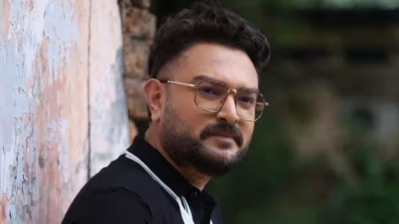 বেকার ভাতার খোঁজ করছেন অভিনেতা ভিভান, কেন জানেন? বেকার ভাতার খোঁজ করছেন অভিনেতা ভিভান, কেন জানেন?