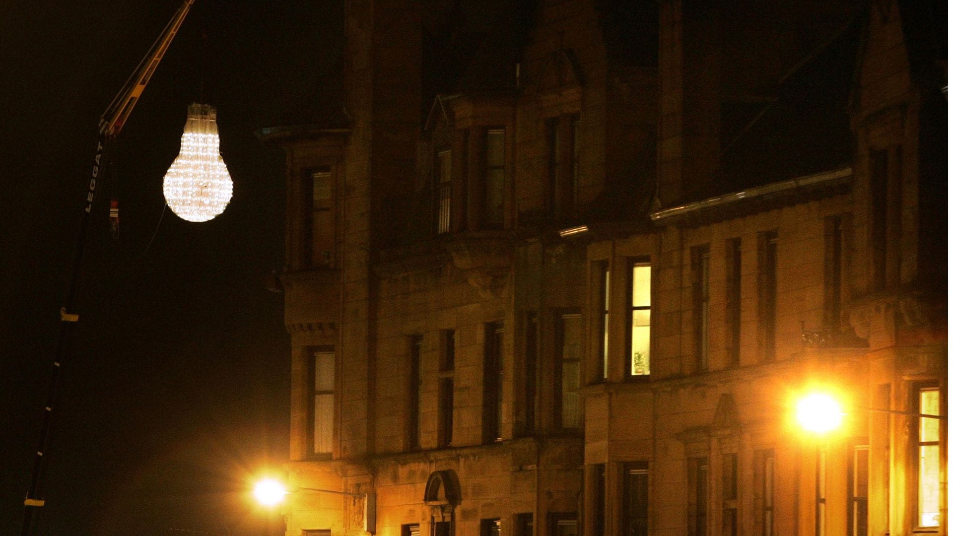  মাসের শেষে বিদ্যুতের বিল দেখে কপালে ভাঁজ ? দেখে নেওয়া যাক বিল কমানোর ৬টি উপায়। - GETTY IMAGES