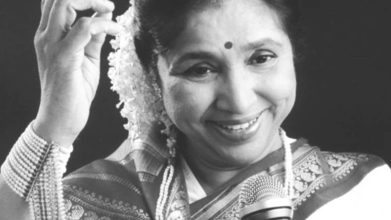 জানেন কেন নিজের কন্ঠই পাল্টে ফেলেছিলেন আশা?